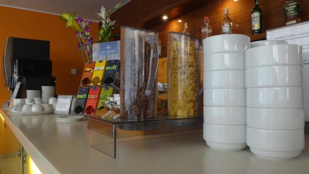 Hotel Ehrlich Prague Ngoại thất bức ảnh