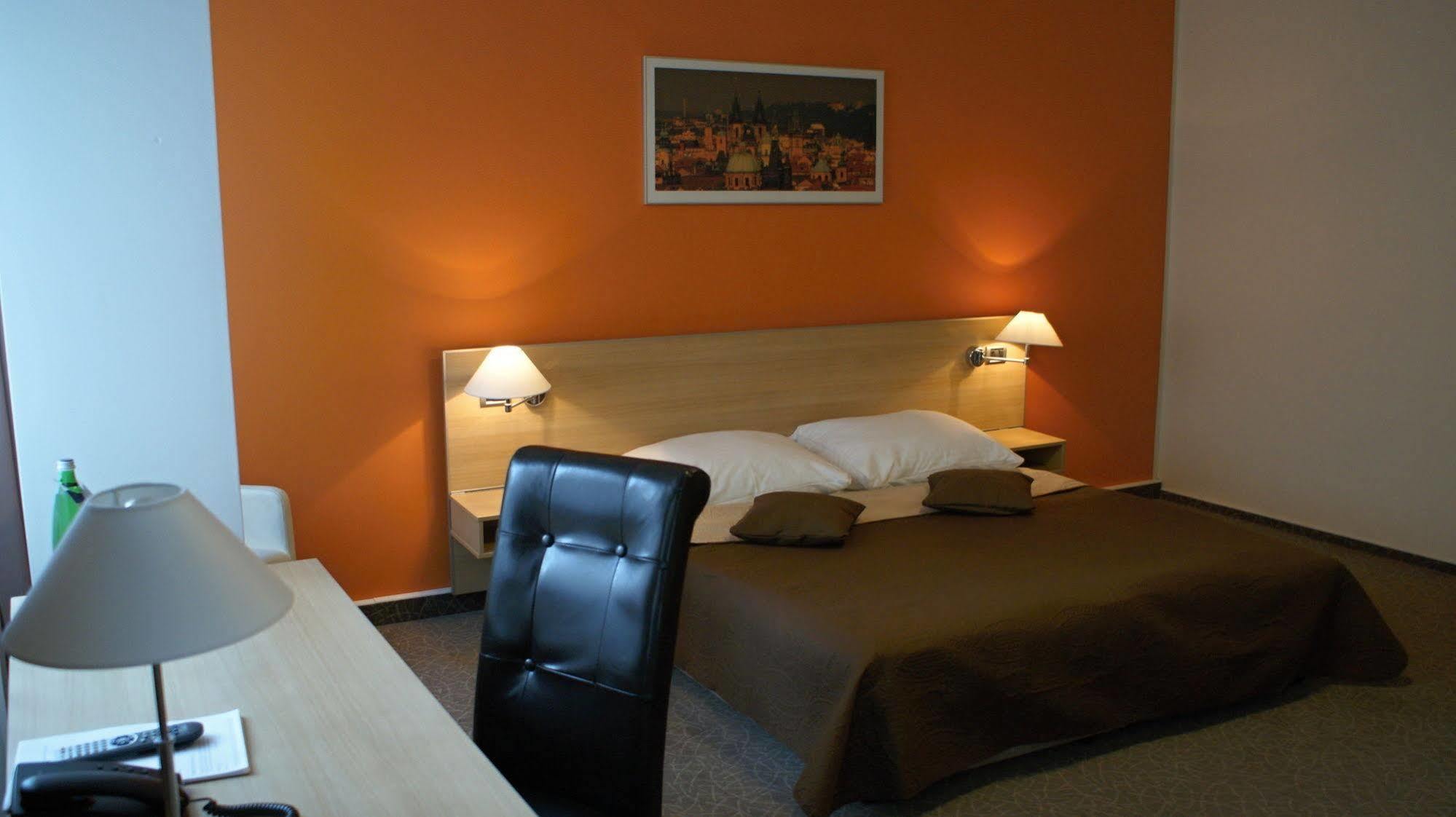 Hotel Ehrlich Prague Ngoại thất bức ảnh